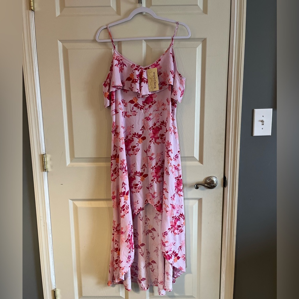 Women’s hi low size large, light weight, cold shoulder orchid pink dress.
